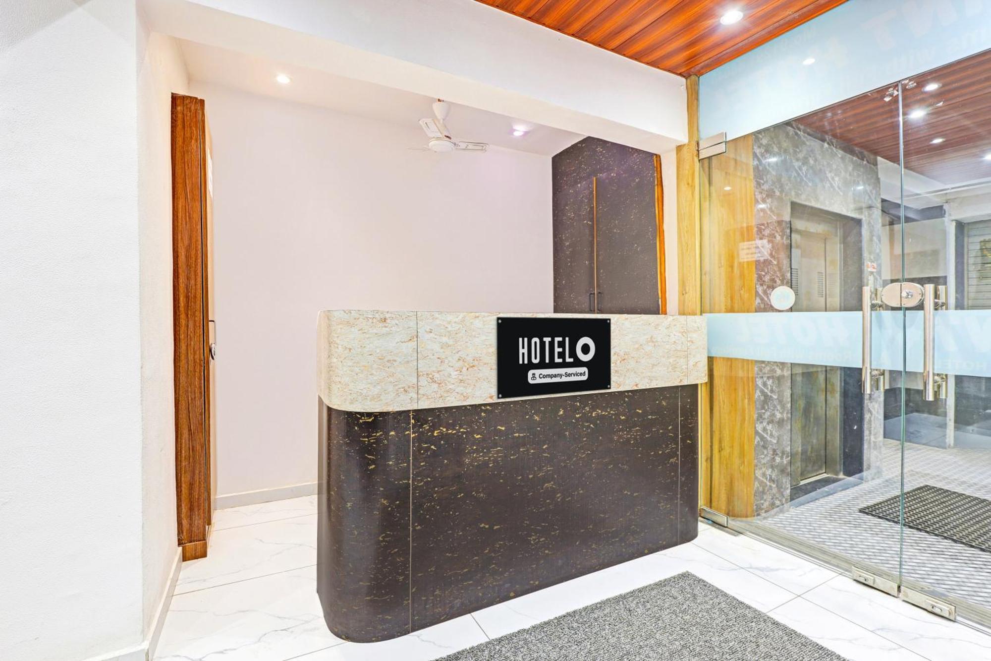 Super Hotel O Althan Formerly Hotel Niraant 수라트 외부 사진